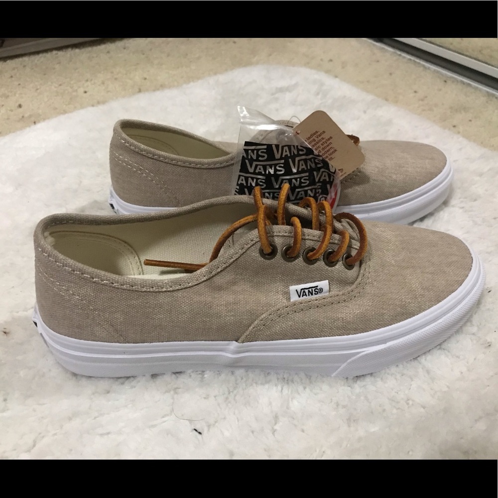 Vans *NEVER WORN*